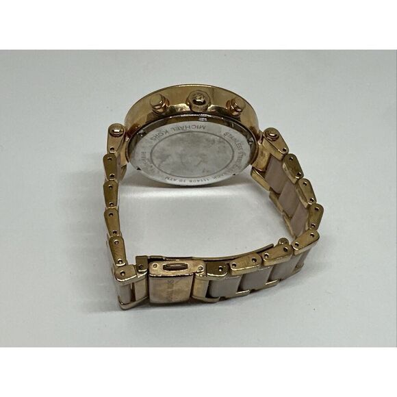 Michael Kors Parker MK5896 Women Rose Gold Analog Dial Quartz Wrist Watch NUL45